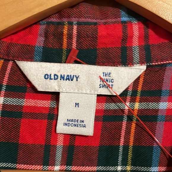 •OLD NAVY•RED PLAID "TUNIC SHIRT" BUTTON UP COLLARED BLOUSE SIZE MEDIUM - Picture 4 of 9